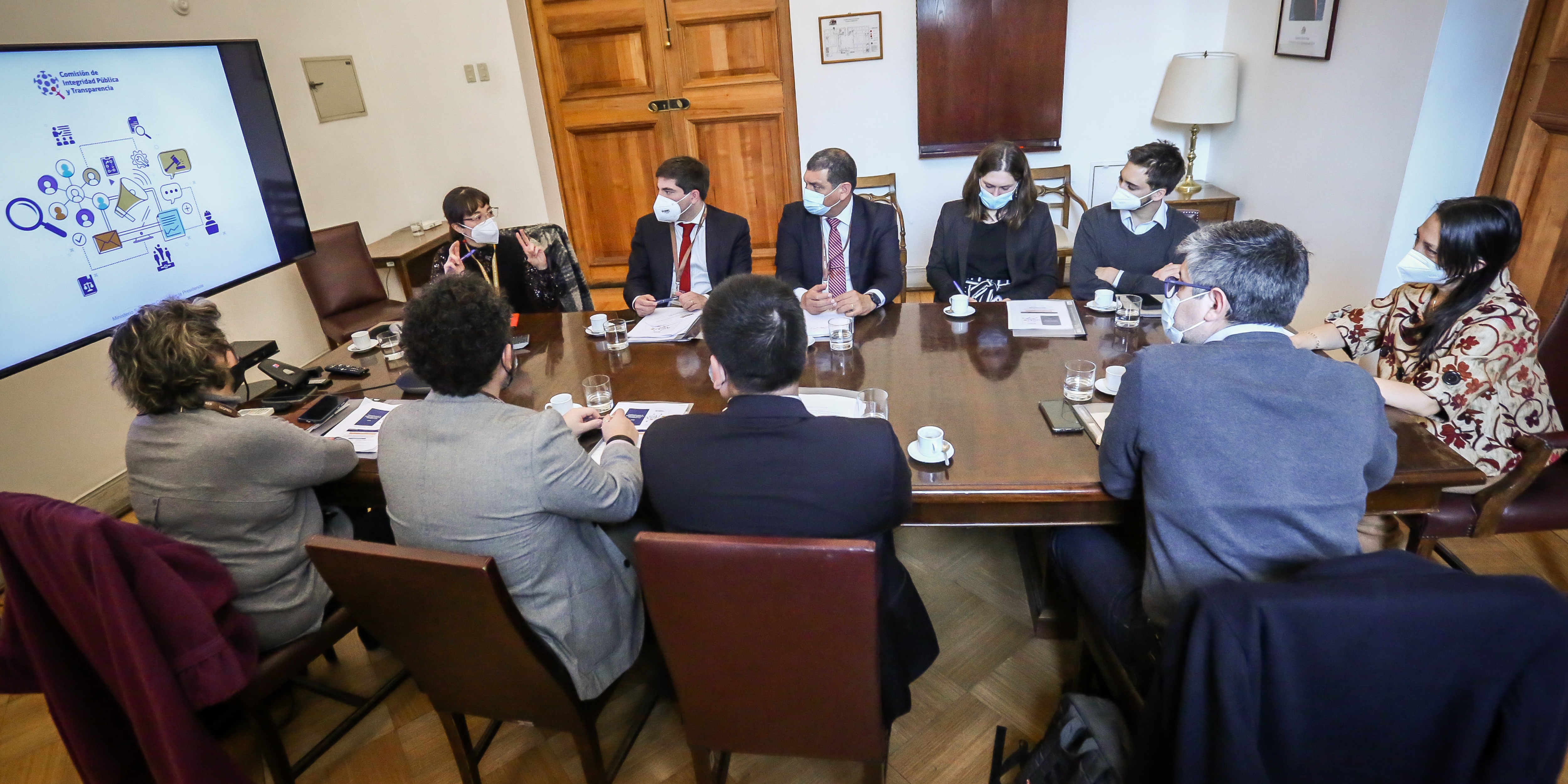 Subsecretaria Lobos preside primera sesión de la Comisión del año 2022￼