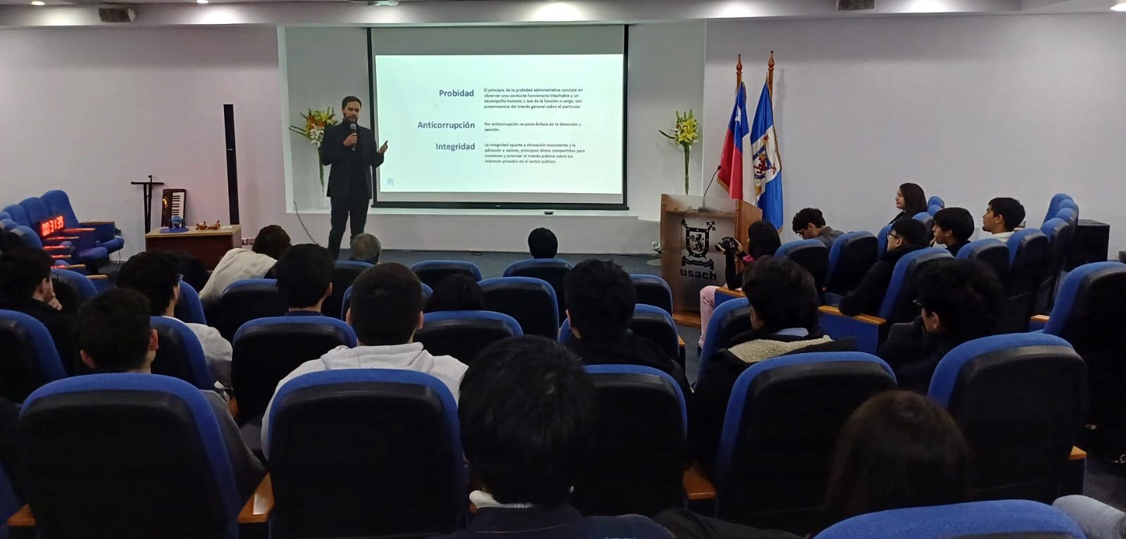Comisión Asesora Presidencial para la Integridad Pública y Transparencia expone sobre la Estrategia Nacional de Integridad Pública a estudiantes universitarios