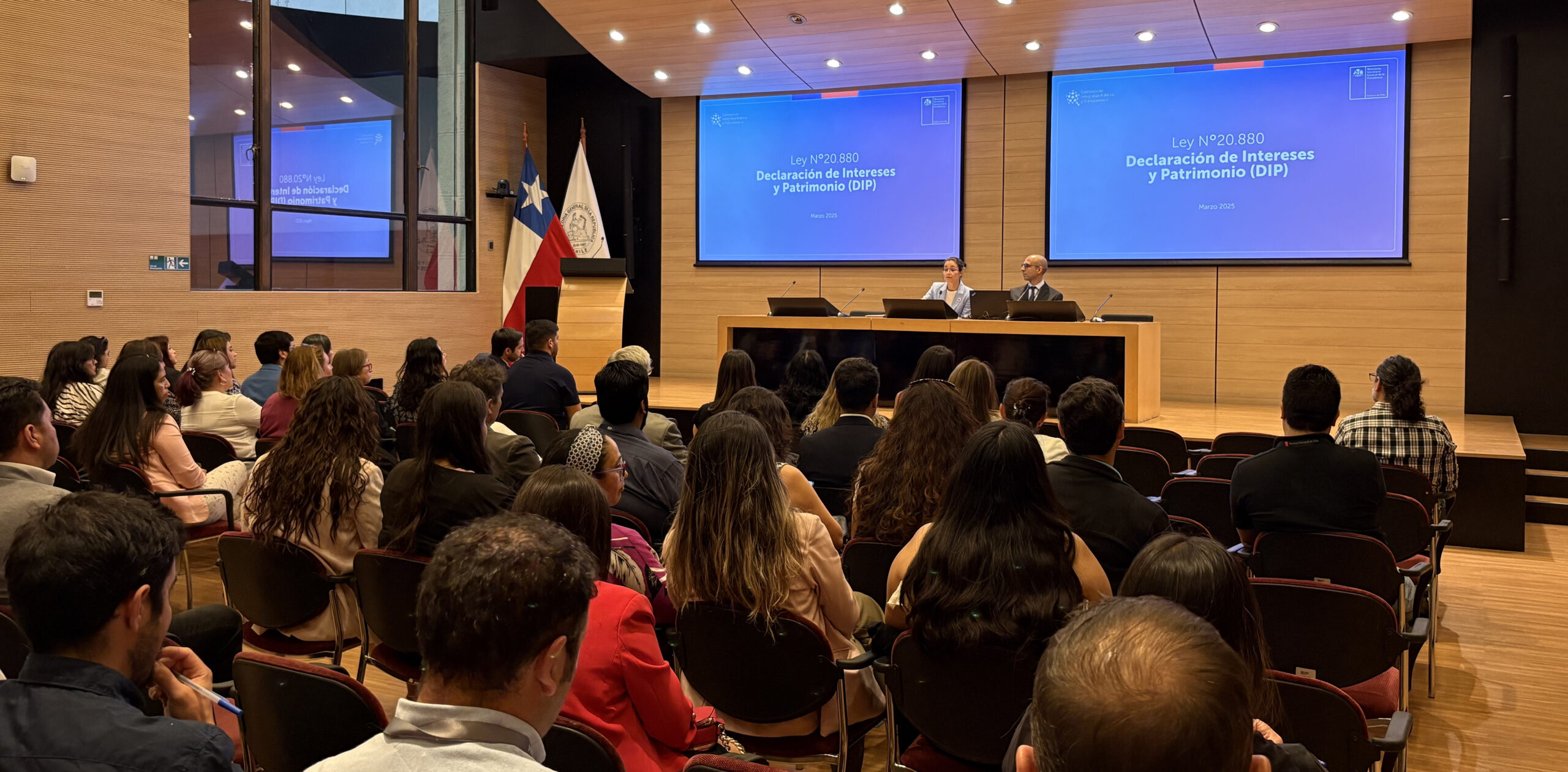 Más de 1.400 personas participaron en nuestra charla “Cómo hacer una Declaración de Intereses y Patrimonio” 